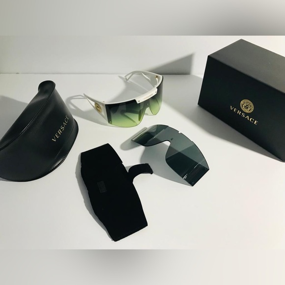 New Versace Clear Shield Ladies Sunglasses VE4393 401/1W 46 - Picture 16 of 16